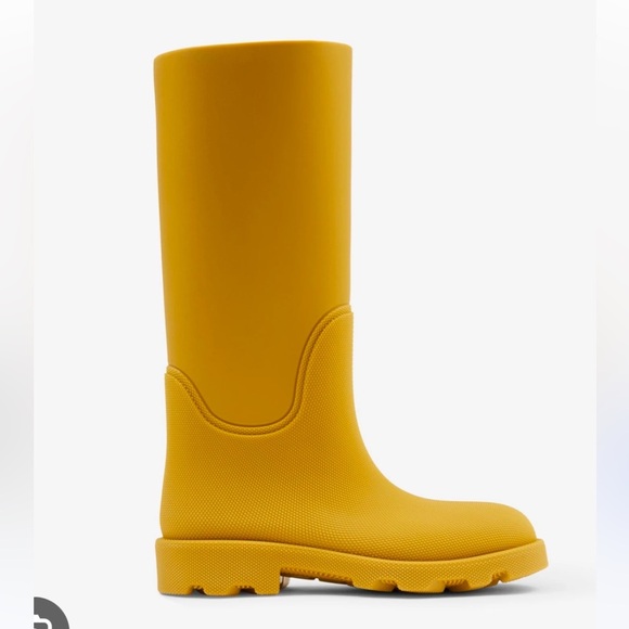 NIB Burberry Marsh rubber rain tall boots Yellow Manilla 8 1/2 - Picture 2 of 13